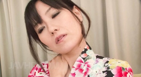 Manami Komukai estrella bonita galería