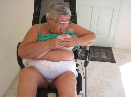 abuela fusiona chal pornografico caliente imagen