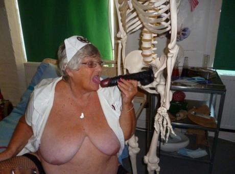 abuela amordazada anal alta calidad superior fotos