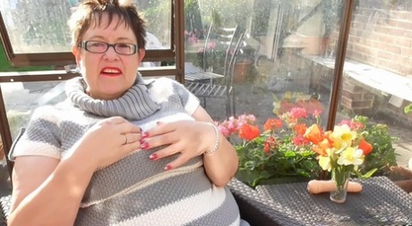 vieja abuela comiendo coño mejor foto