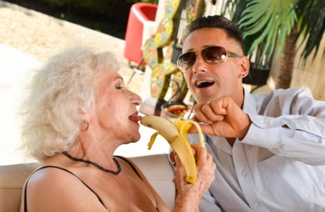 abuela madura madrastra divertida perfecto erótico recopilación